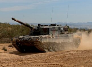 España envía a Ucrania un nuevo cargamento militar que incluye cuatro tanques Leopard