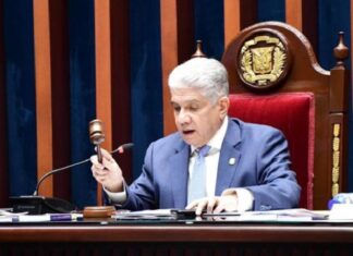 Eduardo Estrella responde a Yván Lorenzo: «No me reuní a escondida con miembros Cámara de Cuentas»