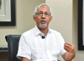 Desde hace más de 25 años en las escuelas dominicanas no se exige acta de nacimiento para inscribir estudiantes, aseguró este viernes el ministro de Educación, Ángel Hernández, en medio de críticas de varios sectores a esta decisión que, supuestamente, aumentará el flujo de escolares haitianos.