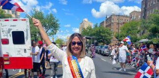 La declaración de Elida Almonte se realizó en presencia de los miembros del board de la institución, el cónsul dominicano en la ciudad de New York Ing. Eligio Jaquez, líderes electos, comunitarios, autoridades civiles y militares, líderes cristianos y diversos sectores de la comunidad.