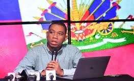 Los organizadores de la marcha haitiana para exigir el apoyo de la comunidad internacional para superar la crisis humanitaria y de seguridad que vive Haití suspendieron esta actividad en la República Dominicana tras la desautorización del Ministerio de Interior y Policía.