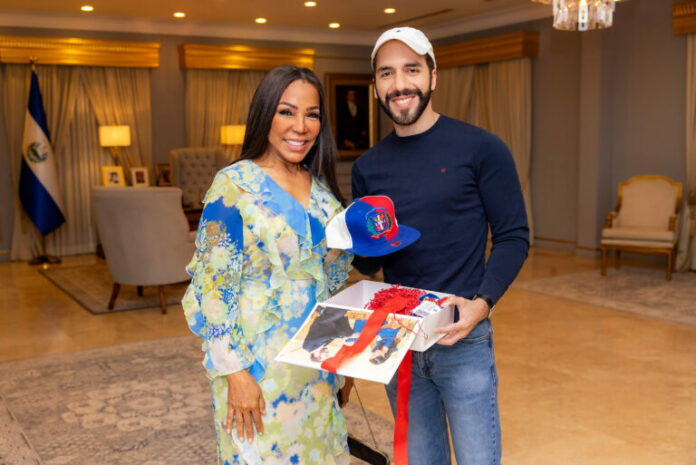 El gobierno de Nayib Bukele ya inició los preparativos del Miss Universo 2023 y con ello ha contratado a una serie de expertos, entre ellos, la reconocida estilista dominicana Magali Febles, con la intención de potenciar la digna representación de la mujer salvadoreña en el mas codiciado concurso de belleza.