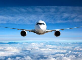 11 personas tuvieron que ser hospitalizadas luego de que el avión en el cual viajaban fuese afectado por una severa turbulencia mientras arribaban a Atlanta, en Georgia, Estados Unidos.