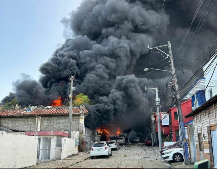 Una explosión se registró la tarde de este lunes en el centro de San Cristóbal.