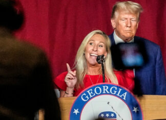 Congresista estadounidense califica de «caza de brujas» las acusaciones contra Trump