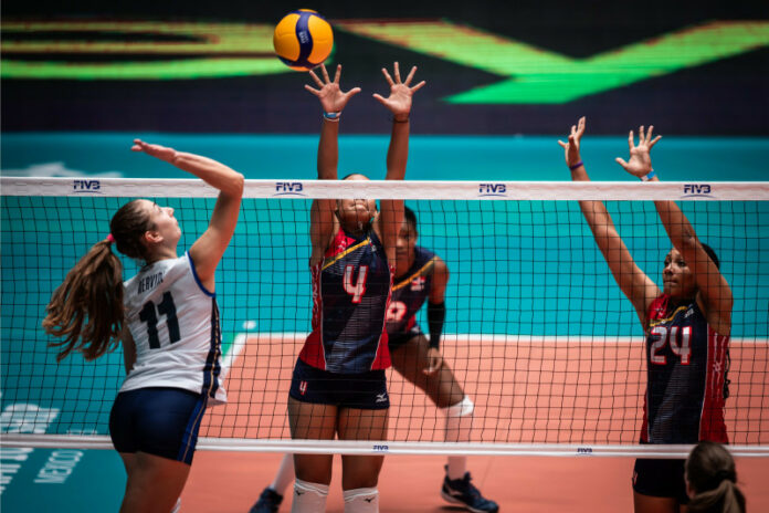 RD logra primer triunfo en Mundial U-21 El sexteto de la República Dominicana consiguió su primer triunfo en el Campeonato Mundial de Voleibol Femenino U-21, tras derrotar 3-0 este sábado al combinado de Tunisia (25-20, 25-18 y 25-20) en choque correspondiente al Grupo B.