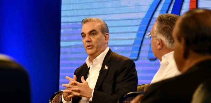 El presidente Luis Abinader espera hacer una campaña reeleccionista “decente, civilizada, que fortalezca la democracia dominicana”.