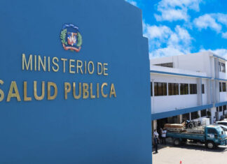 Salud Pública reitera que en RD no se han confirmado muertes por fentanilo El Ministerio de Salud Pública (MSP) reiteró este miércoles que en el país no se han confirmado defunciones por causa del fentanilo, además, informó que a pesar de la amenaza de contagio que presenta el vecino país de Haití, para la República Dominicana, por la situación sanitaria que está viviendo en los últimos tiempos, no representa un riesgo de epidemia ni descontrol en ninguna de las enfermedades endémicas, gracias a las intervenciones y vigilancia activa que mantiene la institución.