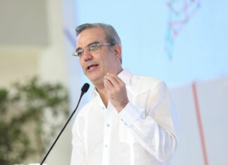 Reacción del presidente Abinader a solicitud de congresista EE. UU. sobre prisión preventiva en RD El presidente Luis Abinader consideró como acciones de cabildeo que están realizando algunos grupos de personas que están presos en el país, la solicitud del congresista norteamericano Michael McCaul, quien pidió investigar «crisis» de prisión preventiva en la República Dominicana.