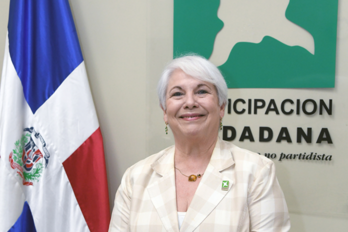 La coordinadora general del movimiento cívico Participación Ciudadana, licenciada Nora (Lizzie) Sánchez Padilla, advirtió que durante la precampaña se ha producido un derroche de cuantiosos recursos en la promoción de aspiraciones candidaturas, violentado las reglas que impiden la realización de actos proselitistas.