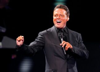 El cantante Luis Miguel se presentará en República Dominicana el próximo 20 de enero de 2024. El denominado Sol de México hizo el anuncio en su cuenta de Instagram, donde también informó de las nuevas fechas de conciertos en el marco de su gira para principios de 2024, la cual incluye a la isla.