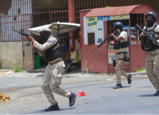 Policía haitiana lanza operación para recuperar cuerpos de feligreses asesinados por una pandilla