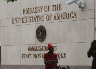 Cierran embajada de Estados Unidos en Haití por disparos en inmediaciones