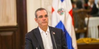A inicios de este mes, Kenia se ofreció a liderar una “fuerza internacional” para ayudar al departamento de policía de Haití, que carece de personal y recursos, a sofocar la violencia de las pandillas, con solo unos 10,000 oficiales para los más de 11 millones de habitantes de la nación caribeña.