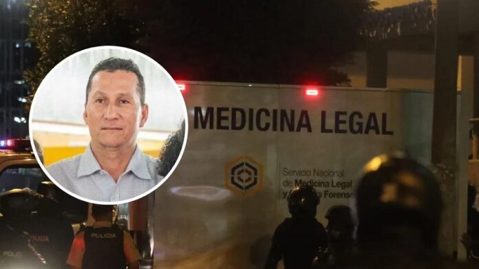 Nuevo crimen político en Ecuador en otro día de violencia y atentados en el país andino. Pedro Briones, dirigente de Revolución Ciudadana, el movimiento del expresidente Rafael Correa, fue asesinado a tiros cuando se encontraba en la puerta de su casa en la localidad de San Mateo, en la provincia norteña de Esmeraldas. La candidata presidencial del mismo partido, Luisa González, confirmó la información en la red social X y lamentó el ataque: “Ecuador vive su época más sangrienta. [...] Mi abrazo solidario a la familia del compañero Pedro Briones, caído en manos de la violencia”.