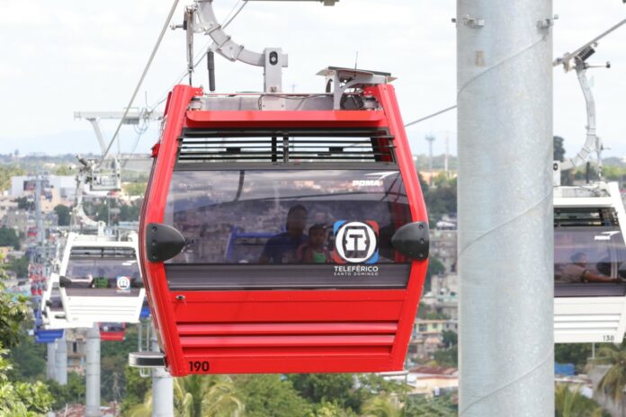 El Teleférico de Santo Domingo estará suspendido a partir de las 9:00 am de hoy, martes 22 de agosto del 2023, debido al eminente paso por el país de la tormenta tropical Franklin.