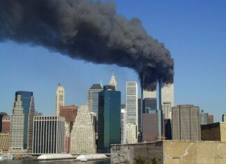 Este 11 de septiembre se cumplen 22 años del ataque a las Torres Gemelas Este lunes se cumplen 22 años del atentado terrorista, uno de los peores registrados en la historia de Estados Unidos. Ese 11 de septiembre de 2001, cuatro vuelos provenientes de distintos aeropuertos de Estados Unidos fueron secuestrados por 19 terroristas de Al Qaeda.