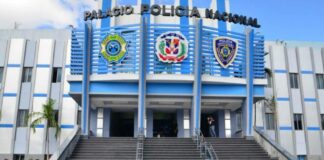 El Senado de la República aprobó en segunda lectura el proyecto que modifica la Ley Orgánica de la Policía Nacional 590-16, que dispone el uso de dispositivos de videocámaras en los uniformes de agentes y patrullas de la Policía Nacional durante el ejercicio de sus funciones.