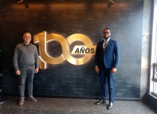 Presidente Cámaras de Cuenta se reúne con directivos de DIARI en Colombia En su reciente visita a Bogotá, Colombia, el presidente de la Cámara de Cuentas de la República Dominicana (CCRD), Janel Andrés Ramírez Sánchez y el miembro del Pleno Mario Fernández sostuvieron una reunión de trabajo con directivos de la Contraloría General de la República y la Dirección de Información, Análisis y Reacción Inmediata (DIARI).