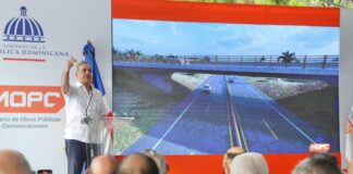 El presidente Luis Abinader inauguró tres obras y dejó iniciados los trabajos para la construcción de la Circunvalación de Navarrete en Santiago la cual tendrá 7.1 kilómetros.