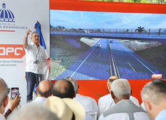 El presidente Luis Abinader inauguró tres obras y dejó iniciados los trabajos para la construcción de la Circunvalación de Navarrete en Santiago la cual tendrá 7.1 kilómetros.