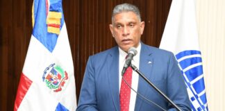 Autoridades, empresarios, sacerdotes, pastores, comunitarios y dirigentes deportivos dejarán instalado el domingo el programa “De Vuelta al Barrio”, en Santo Domingo Oeste, en un acto encabezado por el presidente Luis Abinader en el Boulevard de Los Famosos.