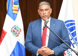 Gobierno instalará el domingo “De Vuelta al Barrio” en SDO; Abinader encabezará acto Autoridades, empresarios, sacerdotes, pastores, comunitarios y dirigentes deportivos dejarán instalado el domingo el programa “De Vuelta al Barrio”, en Santo Domingo Oeste, en un acto encabezado por el presidente Luis Abinader en el Boulevard de Los Famosos.