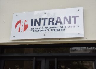 La auditoría de la Contraloría General de la República (CGR) al Instituto Nacional de Tránsito y Transporte Terrestre (INTRANT) arrojó algunas irregularidades como comprobantes de caja chica sin firmas del personal autorizado, ingresos por licencia sin registro sobre la base contable y cuentas por cobrar a más de 24 meses que no poseen gasto por dudoso cobro.