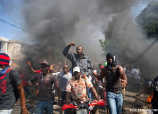 Niegan que Haití viole tratado internacional por construir canal El exprimer ministro Claude Joseph negó que Haití violara ningún tratado internacional por la construcción de un canal en el río Massacre que comparte el país con la República Dominicana.