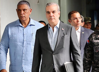 Abinader encabeza reunión de seguimiento sobre seguridad ciudadana En estos momentos el presidente Luis Abinader encabeza reunión de seguimiento para garantizar la seguridad ciudadana del pueblo dominicano.
