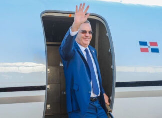 Presidente Abinader viaja este viernes a Cuba y el domingo a Nueva York El presidente de la República, Luis Abinader, viajará este viernes a La Habana, Cuba, donde ha sido invitado para participar en la Reunión del Grupo de los 77 y China, que se celebrará en la isla caribeña.