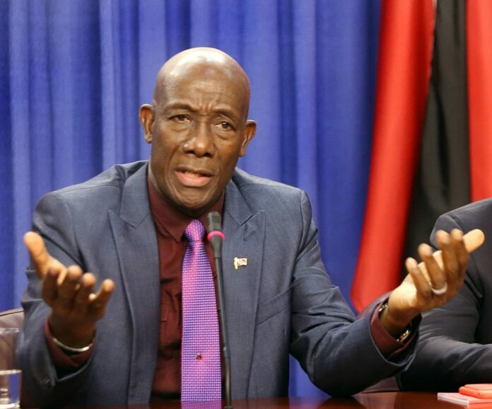Keith Rowley, primer ministro de Trinidad y Tobago, urgió a controlar el contrabando de armas ilegales y hallar una solución «creíble» para la crisis que atraviesa Haití, durante su intervención ante la 78 Asamblea General de la ONU.