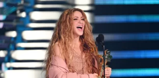 La Fiscalía de Delitos Económicos de Barcelona en España ha acusado a la cantante colombiana Shakira de haber defraudado a Hacienda 6,7 millones de euros (más de 7 millones de dólares) en el ejercicio de 2018 mediante un entramado societario con sede en paraísos fiscales, informan medios locales.