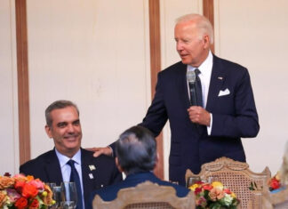 Abinader se reunirá con Biden el próximo 3 de noviembre en Washington El presidente Luis Abinader se dirigirá a Washington, Estados Unidos, el próximo 3 de noviembre para una reunión con su homólogo Joe Biden.