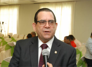 Muere de un infarto en Perú hija de exsenador Amílcar Romero Falleció este domingo de un infarto en Perú la joven Shiara Melisa Romero Gorge, hija del exsenador por la provincia Duarte, Amílcar Romero.