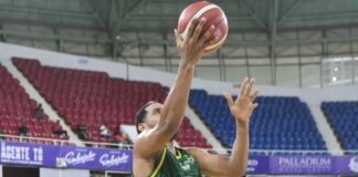 El delantero de poder Juan Guerrero se mostró bestial por segunda jornada seguida para San Carlos y este domingo vencieron 89-78 a San Lázaro, en el partido que disputaron en el Palacio de los Deportes Virgilio Travieso Soto.