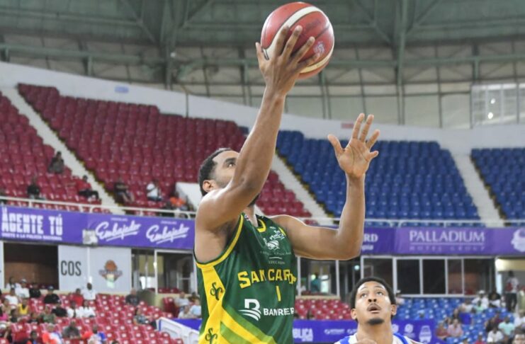 Juan Guerrero guía segunda victoria seguida de San Carlos en el TBS Distrito 2023 El delantero de poder Juan Guerrero se mostró bestial por segunda jornada seguida para San Carlos y este domingo vencieron 89-78 a San Lázaro, en el partido que disputaron en el Palacio de los Deportes Virgilio Travieso Soto.