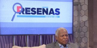 El ministro de Defensa, teniente general Carlos Díaz Morfa, retornó a la República Dominicana y sostuvo este sábado una reunión con la plana mayor de esa institución, a los fines de pasar revista a la situación de la frontera con Haití.