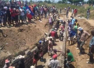 La construcción del polémico canal de trasvase que se levanta en territorio haitiano y que llevó al gobierno dominicano al cierre de la frontera hace ya 10 días, también está generando conflictos internos entre los promotores del proyecto hídrico.