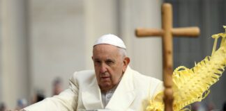 El Papa Francisco ha mostrado su "dolor" por la "tragedia" del terremoto que ha sacudido "violentamente" Marruecos, dejando más de 800 muertos y casi 700 heridos, y ha trasladado al país su "profunda solidaridad".