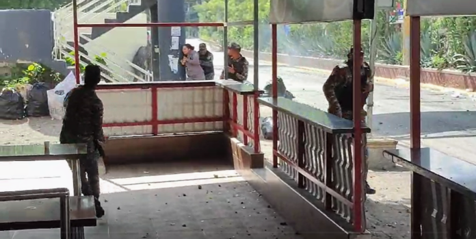 Este lunes inició una protesta en San Francisco de Macorís, previo al llamado a huelga convocado por 48 horas que inicia este martes.