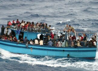 Más de 2.500 migrantes murieron en el Mediterráneo en lo que va de 2023 En 2023, la crisis migratoria en Europa parece estar en su punto más álgido. Según lo informado por el organismo de Naciones Unidas, la cifra compartida este 28 de septiembre supera por dos tercios la registrada en el mismo periodo en 2022, con al menos 1.680 personas que no habrían conseguido atravesar las peligrosas aguas del Mediterráneo.