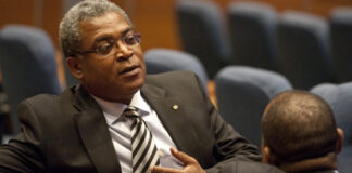 El exprimer ministro de Haití, Jean Max Bellerive, culpó al gobierno de su país por los conflictos con la República Dominicana.