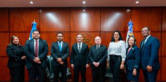El presidente de la Suprema Corte de Justicia y del Consejo del Poder Judicial, juramentó a los nuevos directores de Administración y Carrera Judicial y de la Escuela Nacional de la Judicatura; así como a la subdirectora de esa academia.