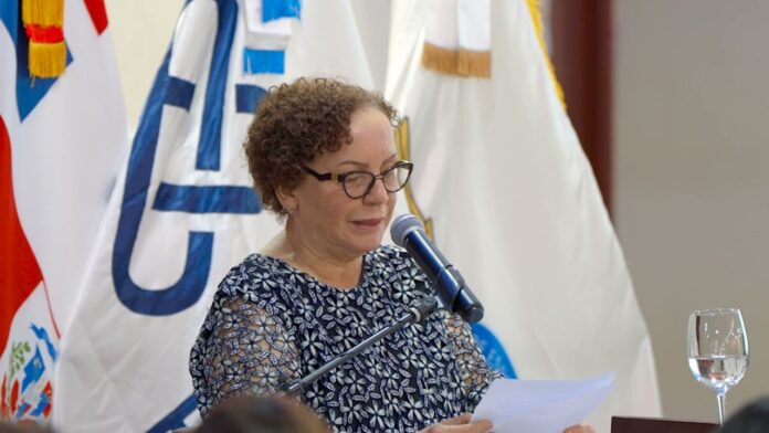 La procuradora general de la República, Miriam Germán Brito, instruyó a los miembros del Ministerio Público cómo deben dirigirse ante una persona de la comunidad LGTBIQ ante un proceso judicial.