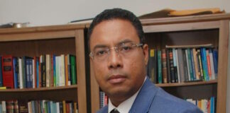 El abogado y catedrático Namphi Rodríguez pondrá en circulación este martes su tercer libro, Diccionario de Jurisprudencia Constitucional, en un acto presidido por el rector de la Universidad Apec, Franklin Holguín Haché, y el presidente del Tribunal Constitucional, Milton Ray Guevara.