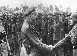 ¿Cómo forjó su macabra reputación la División Galizien del veterano ovacionado en Canadá?