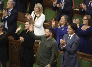 Polonia exige disculpas a Canadá tras la ovación a un veterano nazi en su Parlamento