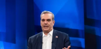 El precandidato presidencial por el Partido Revolucionario Moderno (PRM), Luis Abinader, reiteró su llamado a los partidos de oposición a unirse en la defensa de los intereses de la nación dominicana y fijar una sola posición, en lo referente a la problemática haitiana.