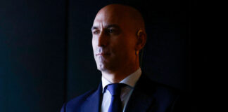 Rubiales: «El significado del beso a Jenni es el mismo que el de un beso a mis hijas»